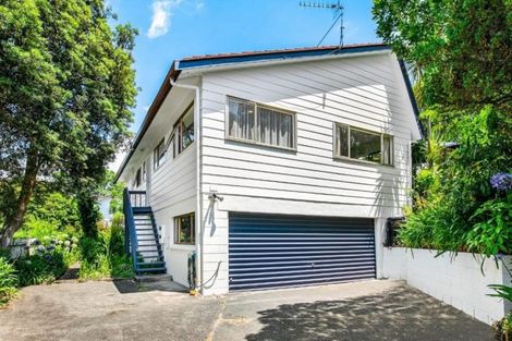 Photo of property in 14 John Downs Drive, Browns Bay, Auckland, 0630