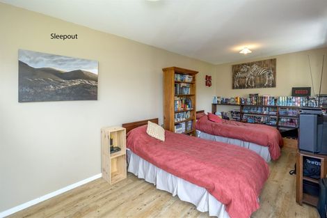Photo of property in 3 Mavis Avenue, Waikawa Beach, Manakau, 5573