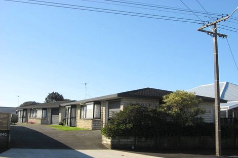 Photo of property in 2/245 Courtenay Street, Strandon, New Plymouth, 4312
