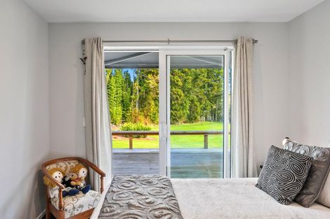 Photo of property in 76 Riddell Road, Kerikeri, 0230