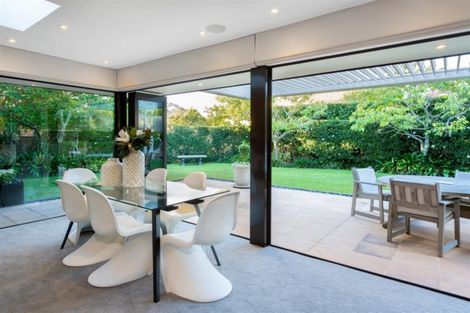 Photo of property in 25 Clifton Road, Hauraki, Auckland, 0622