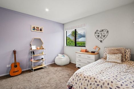 Photo of property in 9 Oxfordshire Avenue, Lower Shotover, Queenstown, 9304