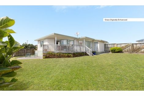 Photo of property in 5 Burnt Oak Drive, Pyes Pa, Tauranga, 3112
