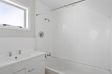 Photo of property in 4 Tui Street, Outer Kaiti, Gisborne, 4010