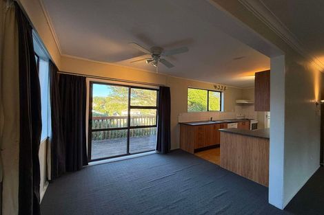 Photo of property in 40 Whanake Street, Titahi Bay, Porirua, 5022
