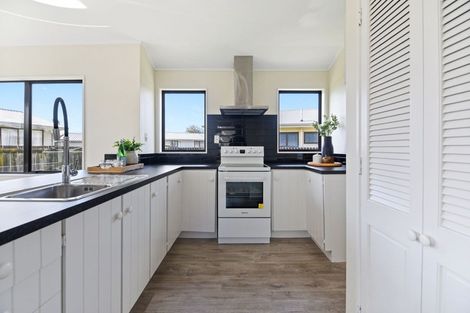 Photo of property in 6a Brightwell Place, Nawton, Hamilton, 3200