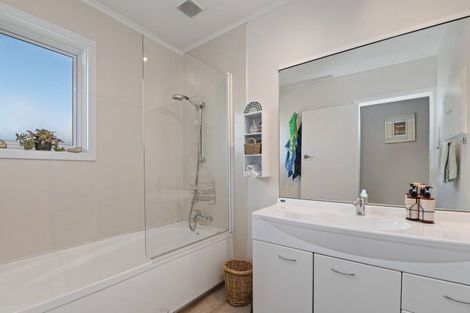 Photo of property in 35 Otonga Road, Springfield, Rotorua, 3015