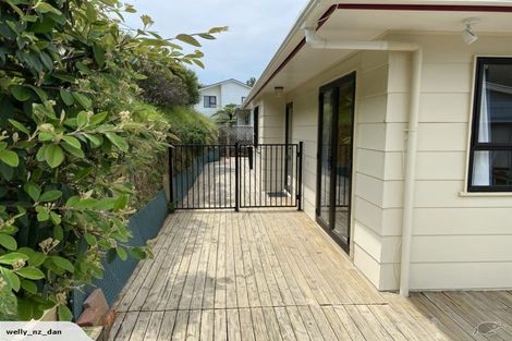 Photo of property in 7 Westra View, Tawa, Wellington, 5028