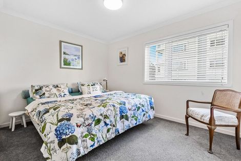 Photo of property in 90 Eaves Bush Parade, Orewa, 0931