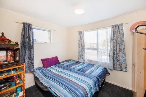 Photo of property in 48 Somerset Crescent, Highbury, Palmerston North, 4412