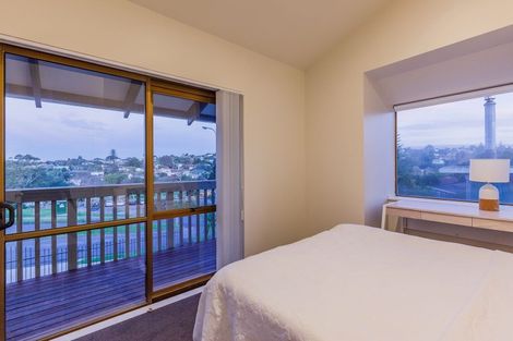 Photo of property in 112 Sartors Avenue, Browns Bay, Auckland, 0630