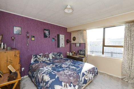 Photo of property in 21 Cargill Grove, Kelvin Grove, Palmerston North, 4414