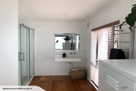 Photo of property in 5a Lynch Street, Point Chevalier, Auckland, 1022