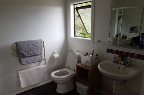 Photo of property in 10 Kiriwai Road, Paremata, Porirua, 5024