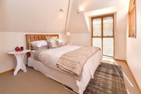 Photo of property in 8 View Road, Campbells Bay, Auckland, 0630