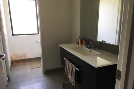 Photo of property in 63 Links Drive, Waiwhakaiho, New Plymouth, 4312