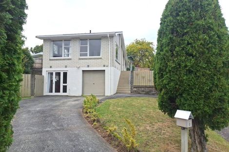 Photo of property in 6 Whirinaki Crescent, Heretaunga, Upper Hutt, 5018