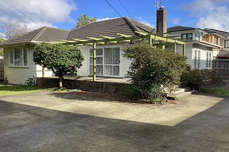 Photo of property in 63 Matipo Road, Te Atatu Peninsula, Auckland, 0610