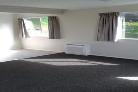 Photo of property in 90 Cunliffe Street, Churton Park, Wellington, 6037