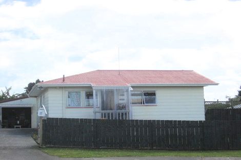 Photo of property in 10 Balwyn Place, Clendon Park, Auckland, 2103