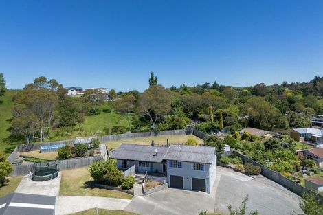 Photo of property in 10 Watts Road, Waipawa, 4210