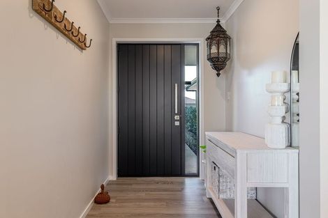 Photo of property in 33 Monarch Drive, Ashhurst, 4810