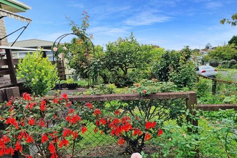 Photo of property in 4/15 Seabrook Avenue, New Lynn, Auckland, 0600