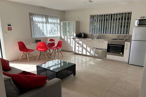 Photo of property in 5 Len Brown Place, Pukekohe, 2120