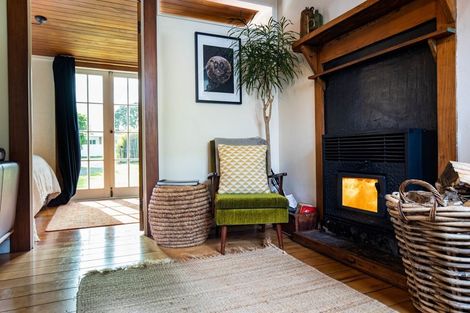 Photo of property in 46 Fox Street, Opunake, 4616