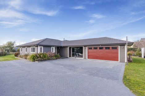 Photo of property in 20 Montgomery Crescent, Kinloch, Taupo, 3377