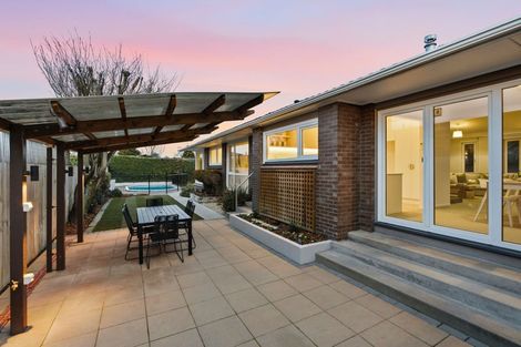 Photo of property in 6 Camelot Street, Ilam, Christchurch, 8041