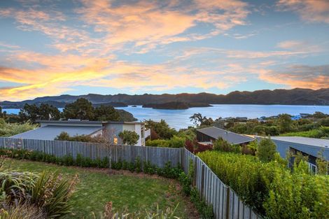 Photo of property in 10 Euan Sarginson Place, Diamond Harbour, Lyttelton, 8971