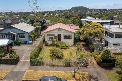 Photo of property in 29 Shackleton Road, Mount Eden, Auckland, 1024