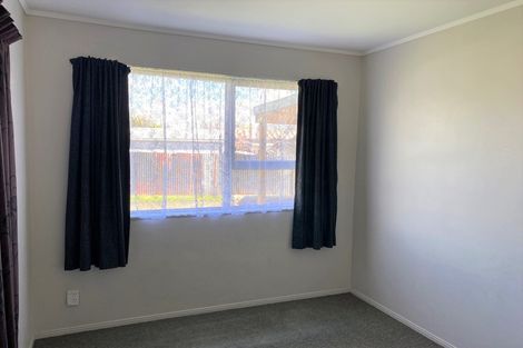 Photo of property in 48 Sunlands Drive, Manurewa, Auckland, 2102