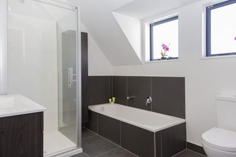 Photo of property in Cornwall Gardens, 2/27 Cornwall Street, St Albans, Christchurch, 8014