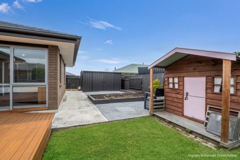 Photo of property in 3 Crabapple Close, Milson, Palmerston North, 4414