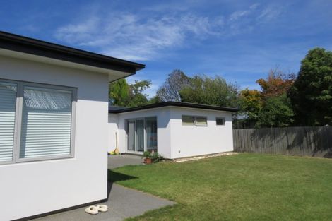 Photo of property in 102 Aorangi Road, Bryndwr, Christchurch, 8053
