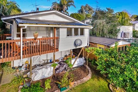 Photo of property in 28 Infidel Place, Torbay, Auckland, 0630