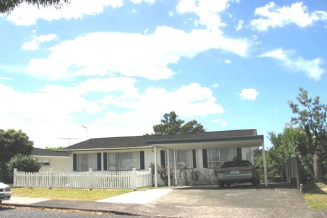 Photo of property in 31 Cockayne Crescent, Sunnynook, Auckland, 0620