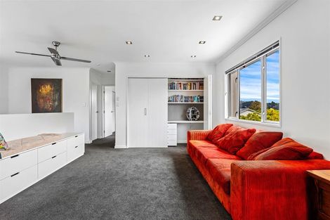 Photo of property in 9 Lady Polson Lane, Cashmere, Christchurch, 8022