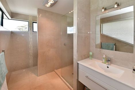 Photo of property in 69 Maygrove Drive, Orewa, 0931