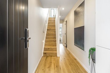 Photo of property in 1 Colenso Place, Mission Bay, Auckland, 1071