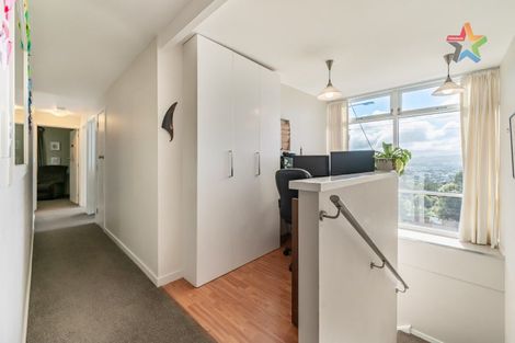 Photo of property in 28 Hollies Crescent, Johnsonville, Wellington, 6037