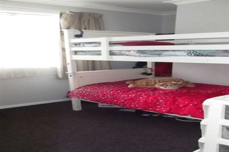 Photo of property in 71 Chichester Drive, Rosehill, Papakura, 2113