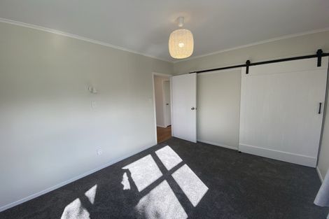 Photo of property in 3 Merchant Avenue, Te Atatu South, Auckland, 0610