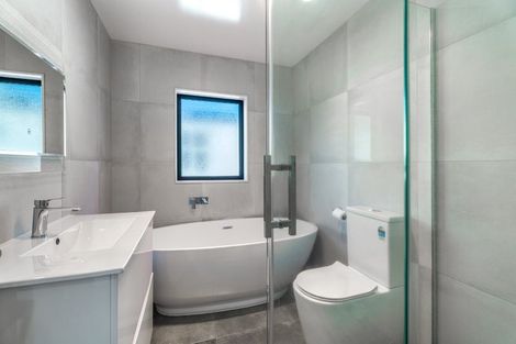 Photo of property in 19a Muir Avenue, Mangere Bridge, Auckland, 2022
