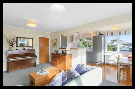 Photo of property in 2/27 Abbott Street, Ngaio, Wellington, 6035