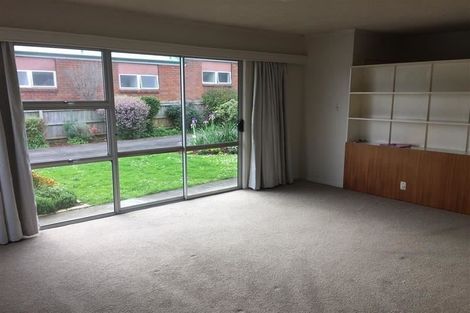 Photo of property in 2/66 Great South Road, Papakura, 2110