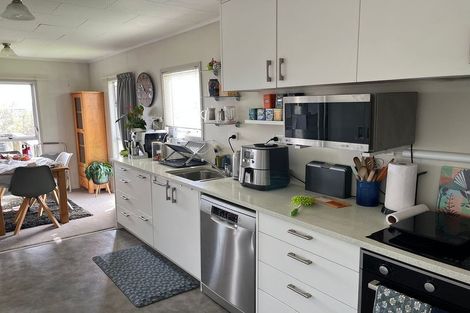 Photo of property in 22 Merida Place, Unsworth Heights, Auckland, 0632