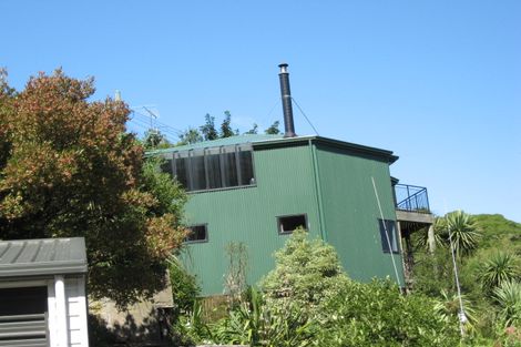 Photo of property in 46 Hawkhurst Road, Lyttelton, 8082